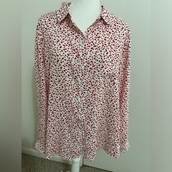 beachlunchlounge Tops - Beachlunchlounge Red Hearts Buttonup Shirt Viscose valentines holiday sz XL